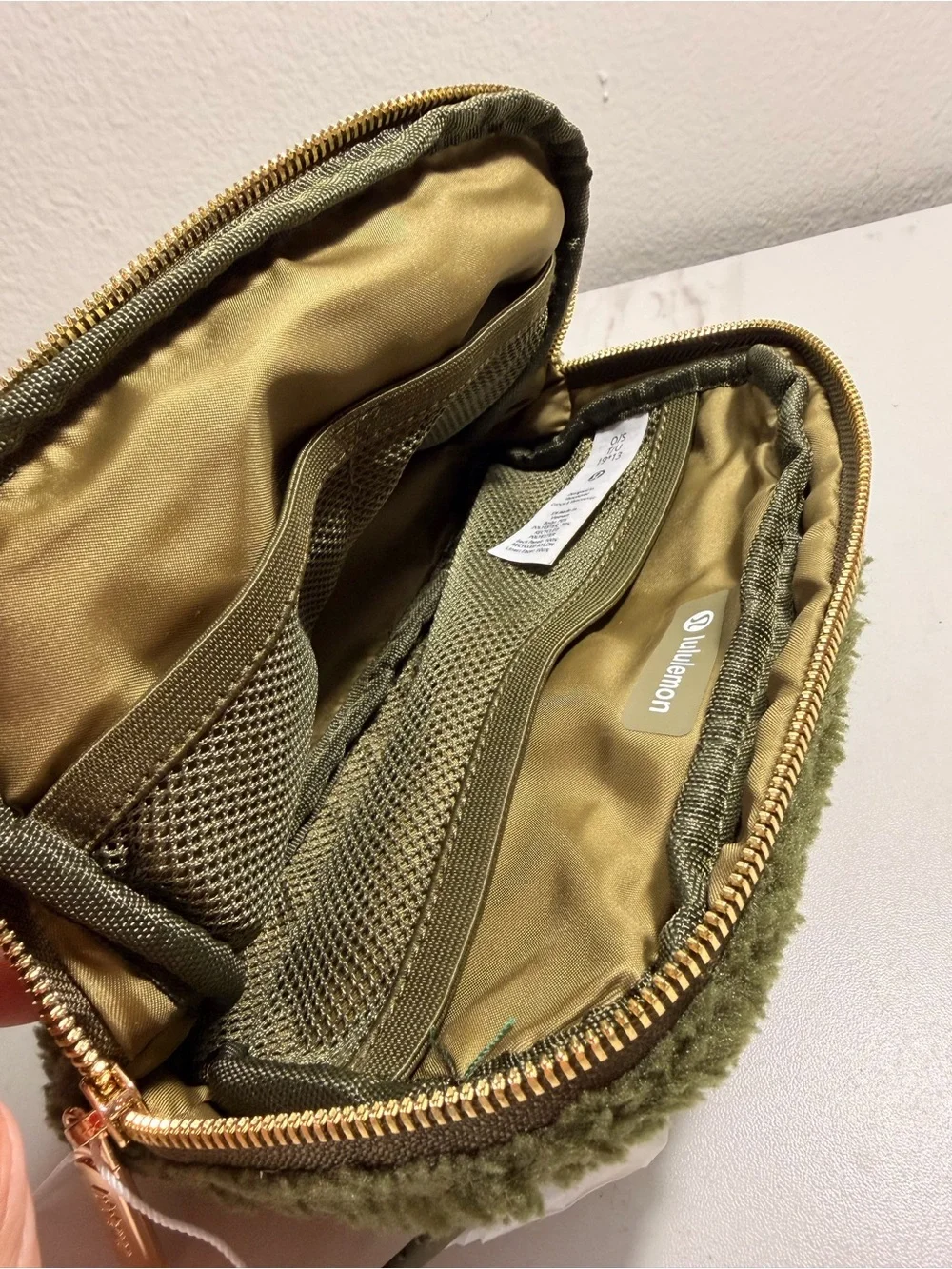 Brand New Lululemon 1L Crossbody Bag in Green Textured Fleece.